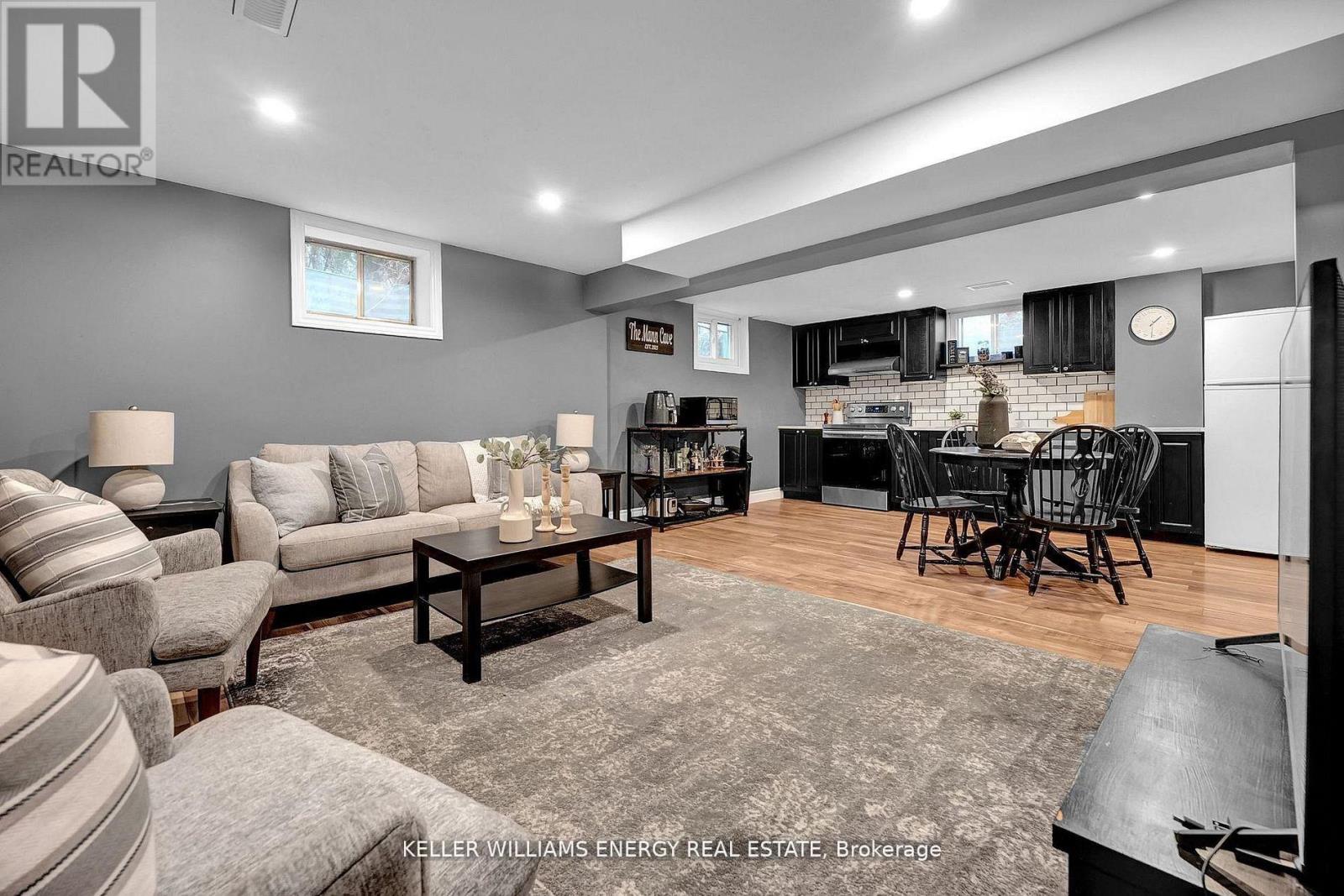 372 Garden Court, Oshawa, Ontario  L1J 3E4 - Photo 37 - E13101472