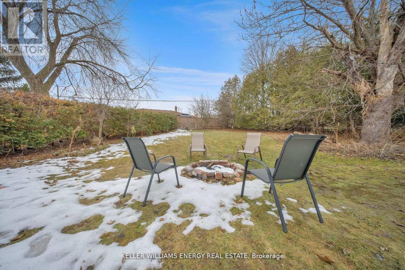 372 Garden Court, Oshawa, Ontario  L1J 3E4 - Photo 46 - E13101472