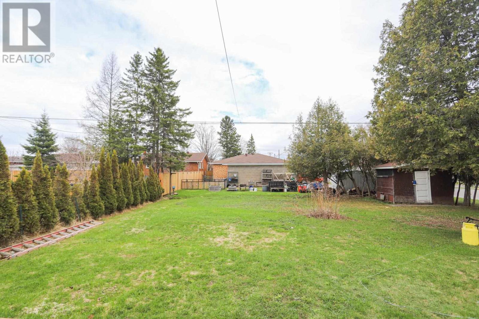 163 Ruth St, Sault Ste. Marie, Ontario  P6C 2E8 - Photo 10 - SM260886