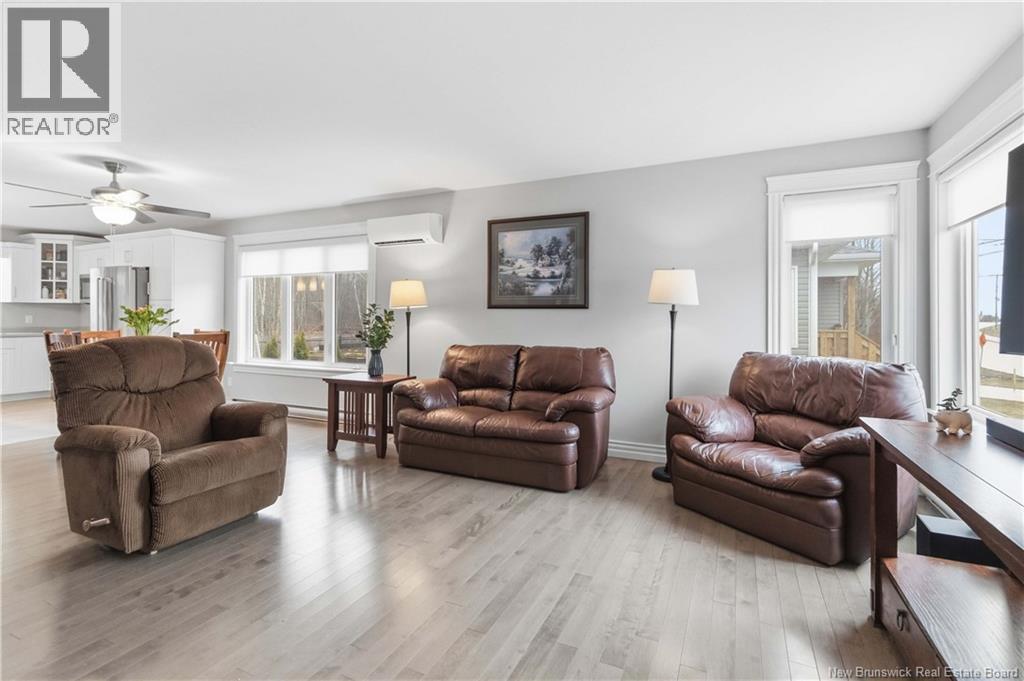187 Runnymeade Road, Riverview, New Brunswick  E1B 5J7 - Photo 2 - NB137328