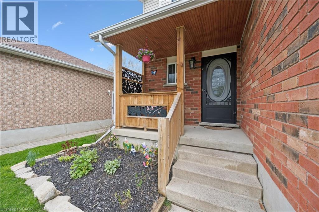 758 Victoria Terrace, Fergus, Ontario  N1M 3E7 - Photo 4 - 40809491