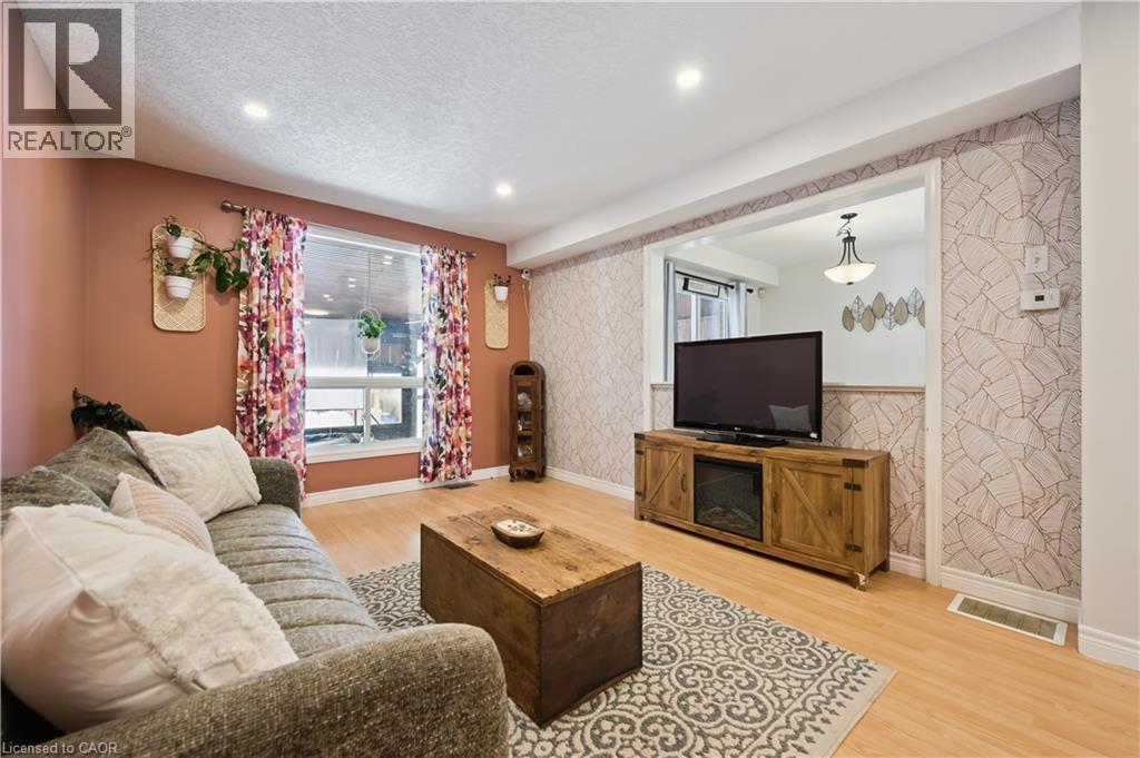 758 Victoria Terrace, Fergus, Ontario  N1M 3E7 - Photo 9 - 40809491