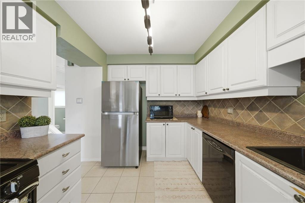 11 Tomahawk Drive, Grimsby, Ontario  L3M 5G4 - Photo 7 - 40828240