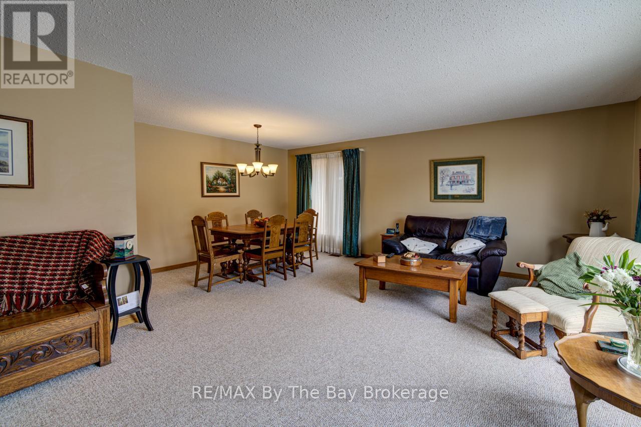 229 Datas Drive E, Clearview, Ontario  L0M 1S0 - Photo 18 - S13101416