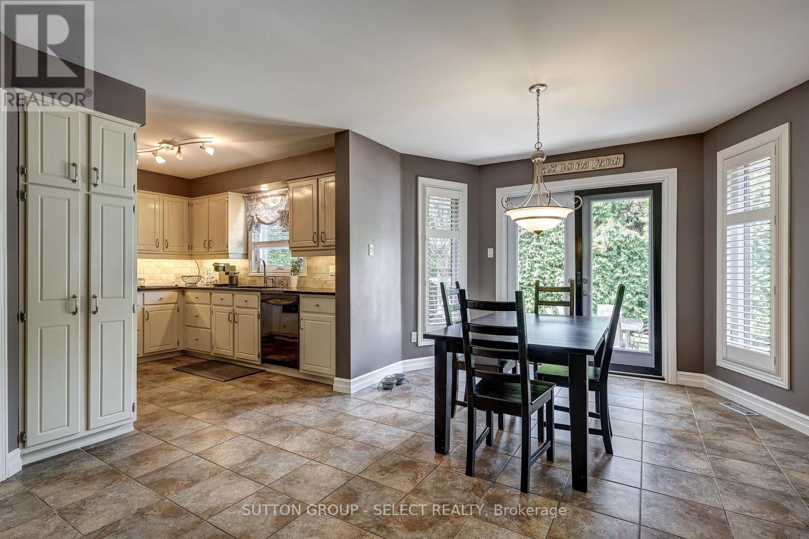 94 Carriage Hill Drive, London North, Ontario  N5X 3W9 - Photo 10 - X13101274