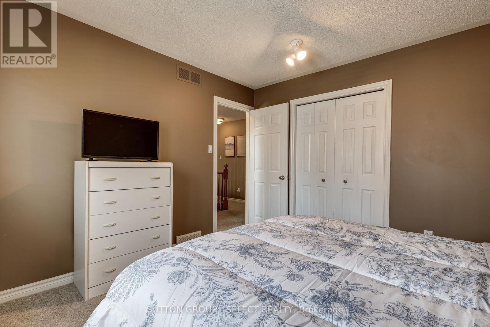 94 Carriage Hill Drive, London North, Ontario  N5X 3W9 - Photo 19 - X13101274