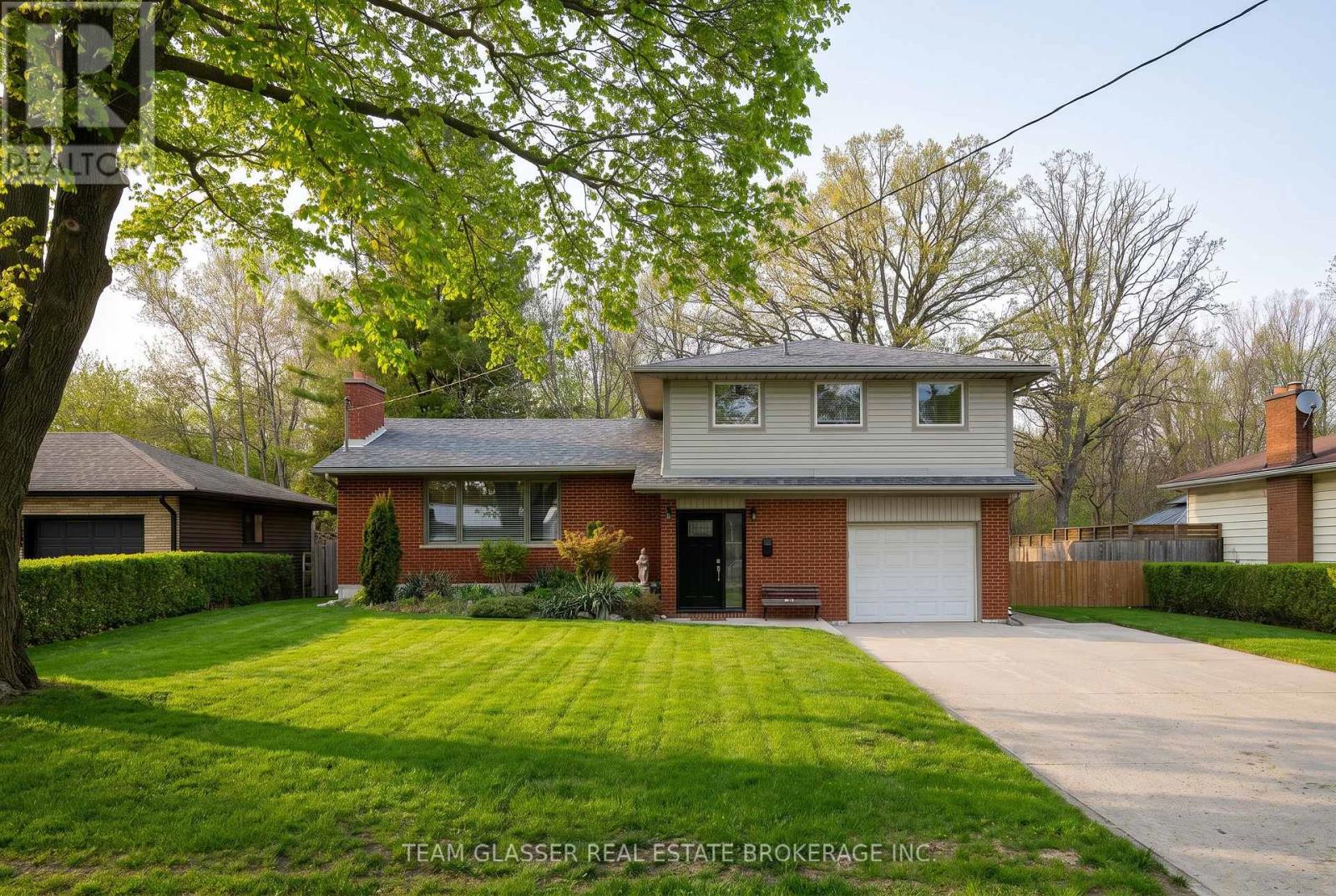 78 DENNIS AVENUE, London South, Ontario
