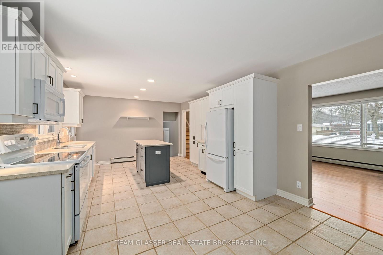 78 Dennis Avenue, London South, Ontario  N6P 1B5 - Photo 10 - X13101322