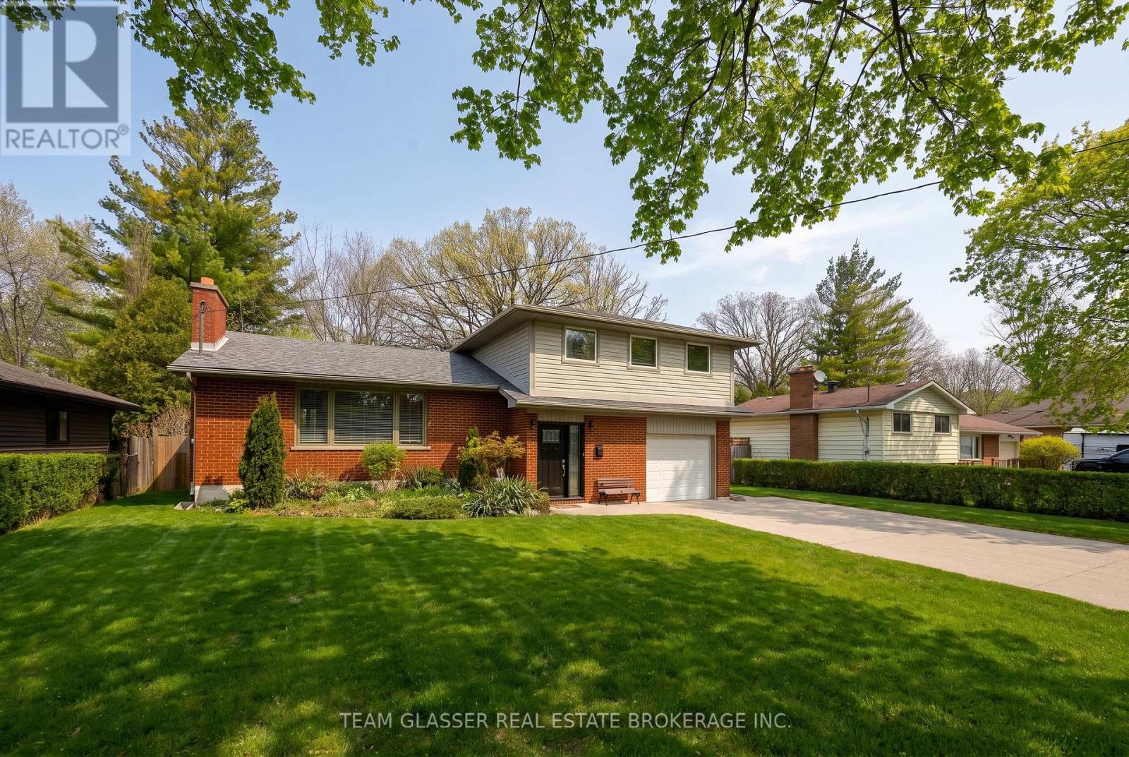 78 Dennis Avenue, London South, Ontario  N6P 1B5 - Photo 3 - X13101322