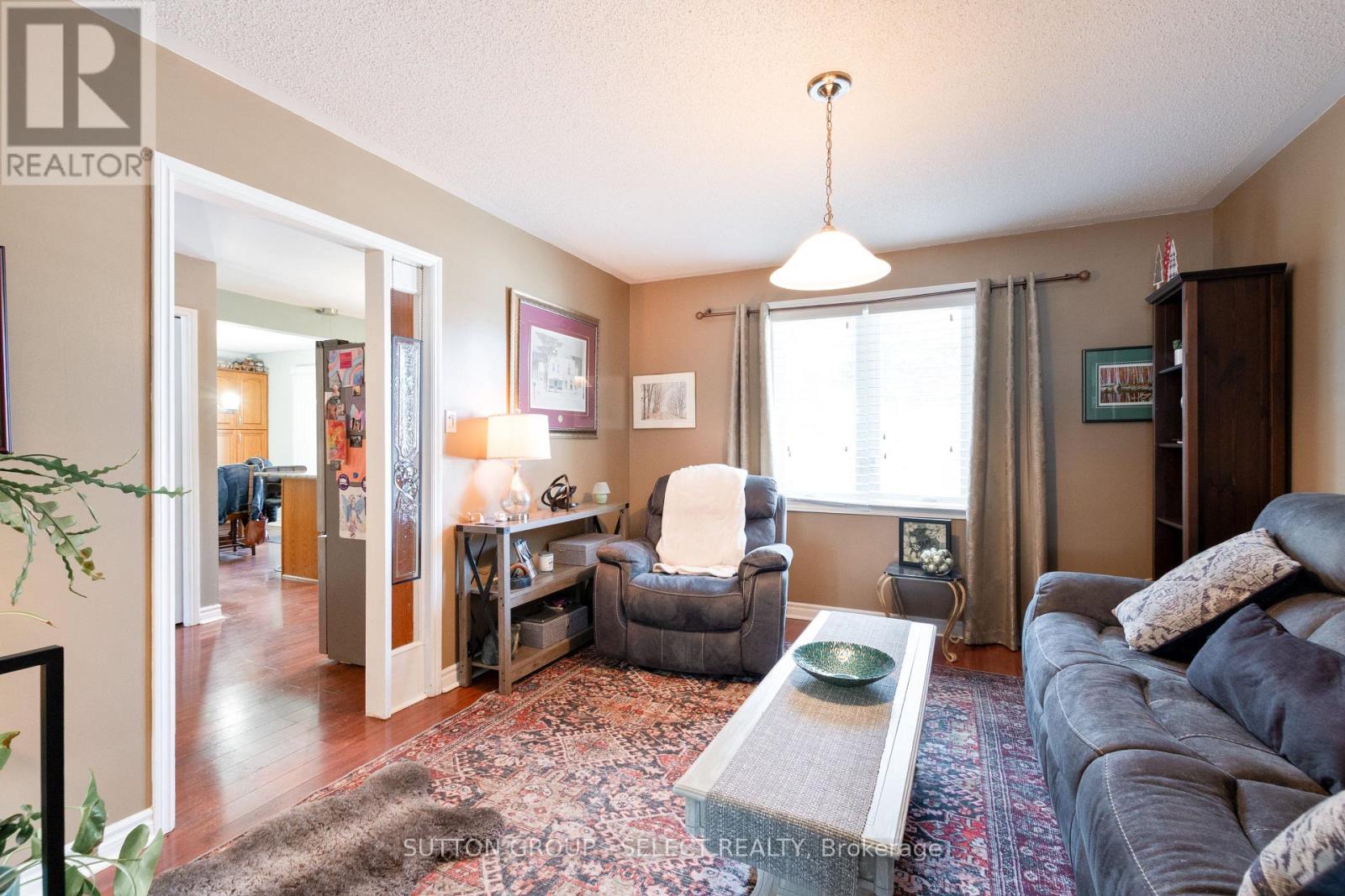 97 Tiner Avenue, Thames Centre, Ontario  N0L 1G2 - Photo 8 - X13101412