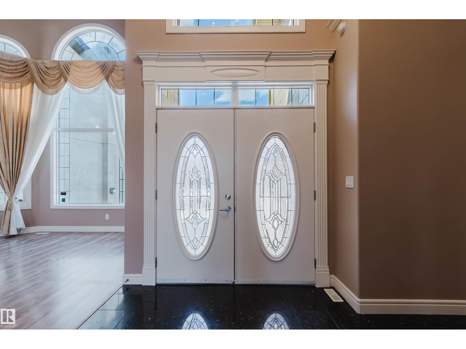 2408 Tegler Gr Nw, Edmonton, Alberta  T6R 3K2 - Photo 4 - E4486498