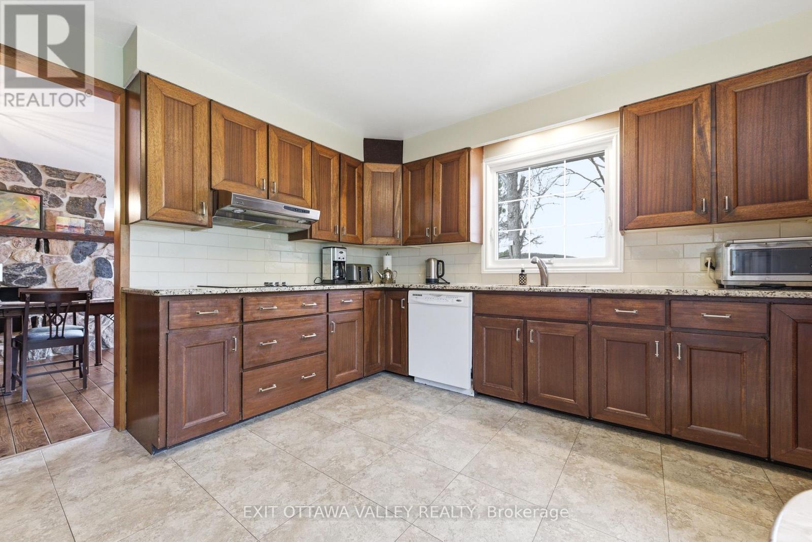 71 Delaney Lane, Laurentian Hills, Ontario  K0H 1P0 - Photo 15 - X13101202