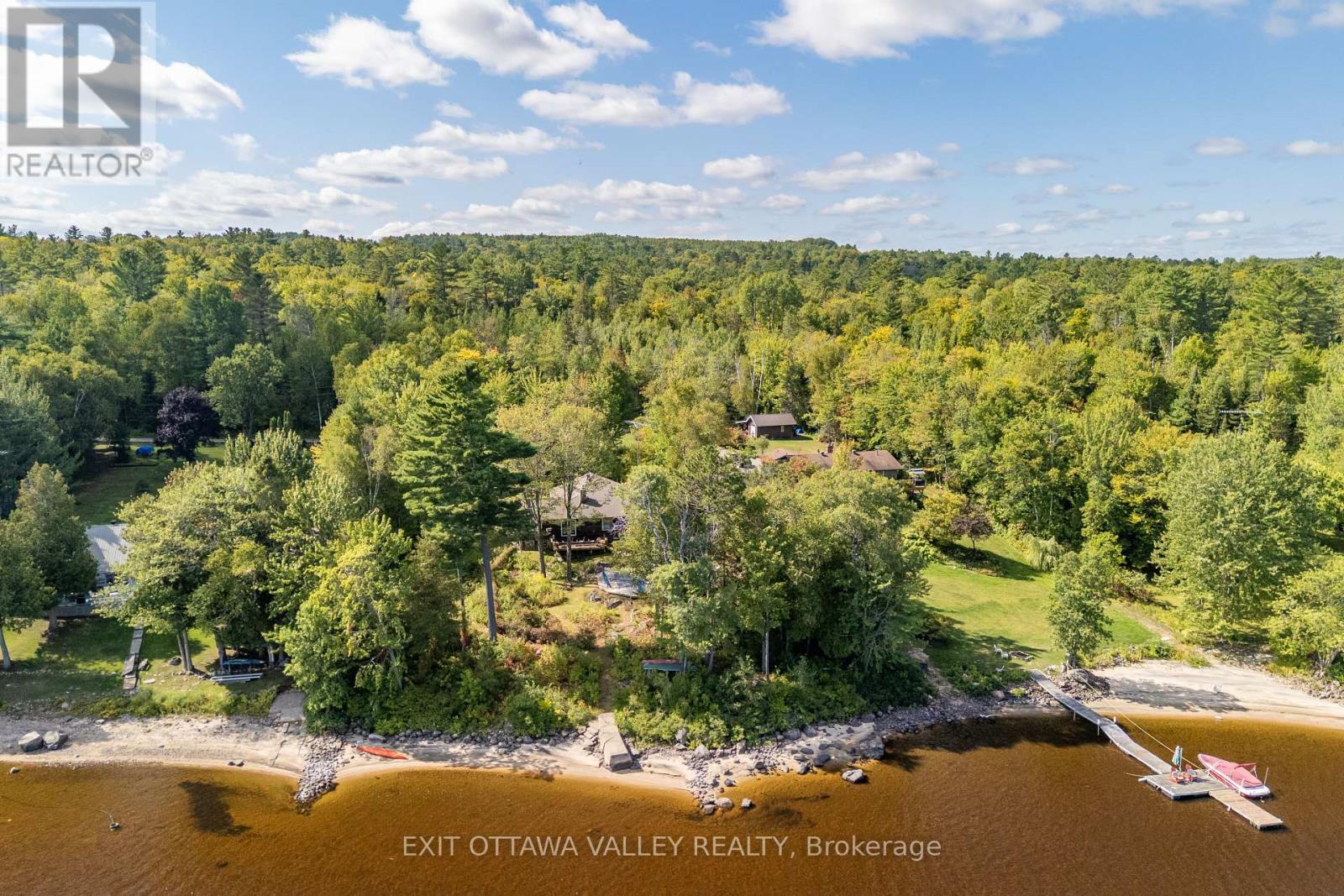 71 Delaney Lane, Laurentian Hills, Ontario  K0H 1P0 - Photo 3 - X13101202