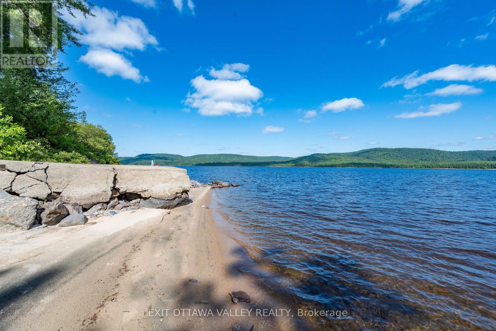 71 Delaney Lane, Laurentian Hills, Ontario  K0H 1P0 - Photo 39 - X13101202