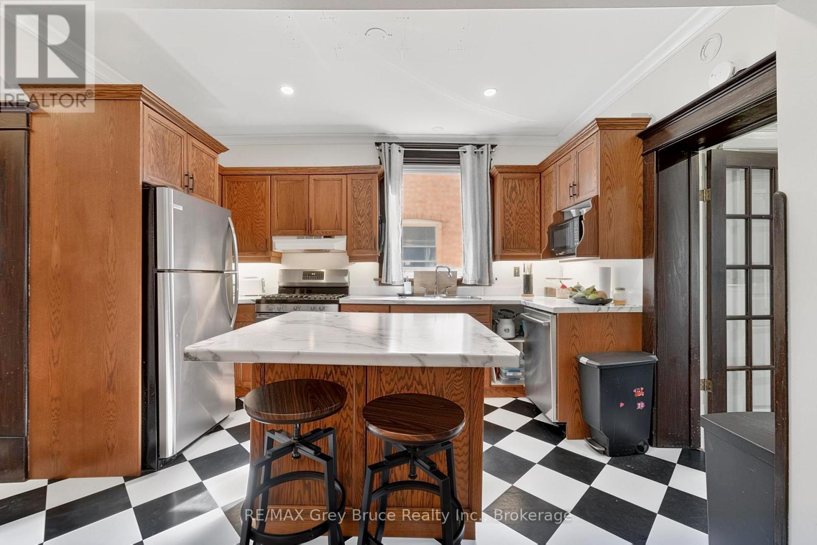 407 5th Street E, Owen Sound, Ontario  N4K 1C9 - Photo 12 - X13101494