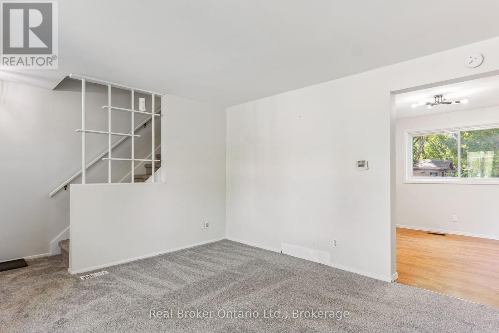 499 Krug Street, Kitchener, Ontario  N2B 1L2 - Photo 10 - X13101562