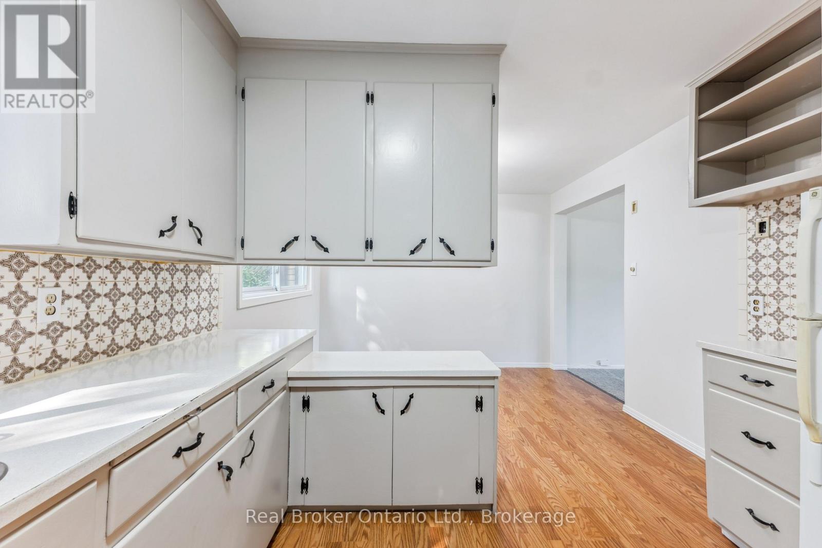 499 Krug Street, Kitchener, Ontario  N2B 1L2 - Photo 13 - X13101562