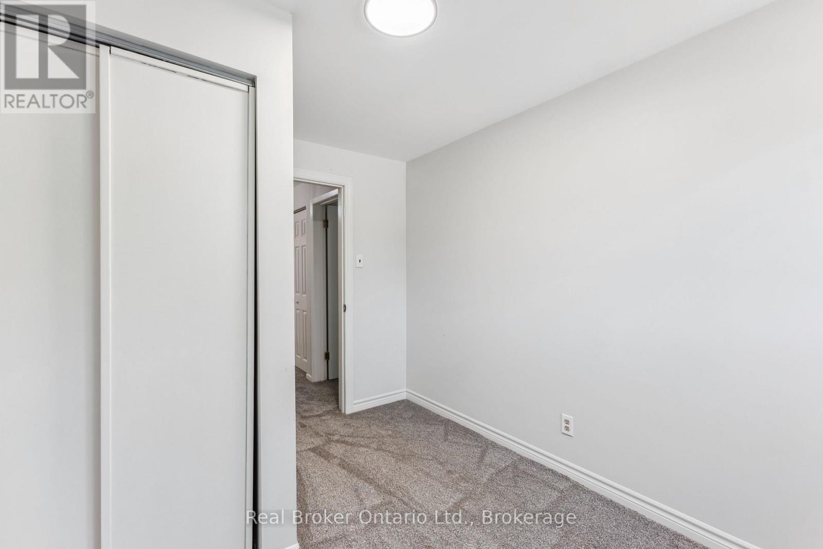 499 Krug Street, Kitchener, Ontario  N2B 1L2 - Photo 24 - X13101562