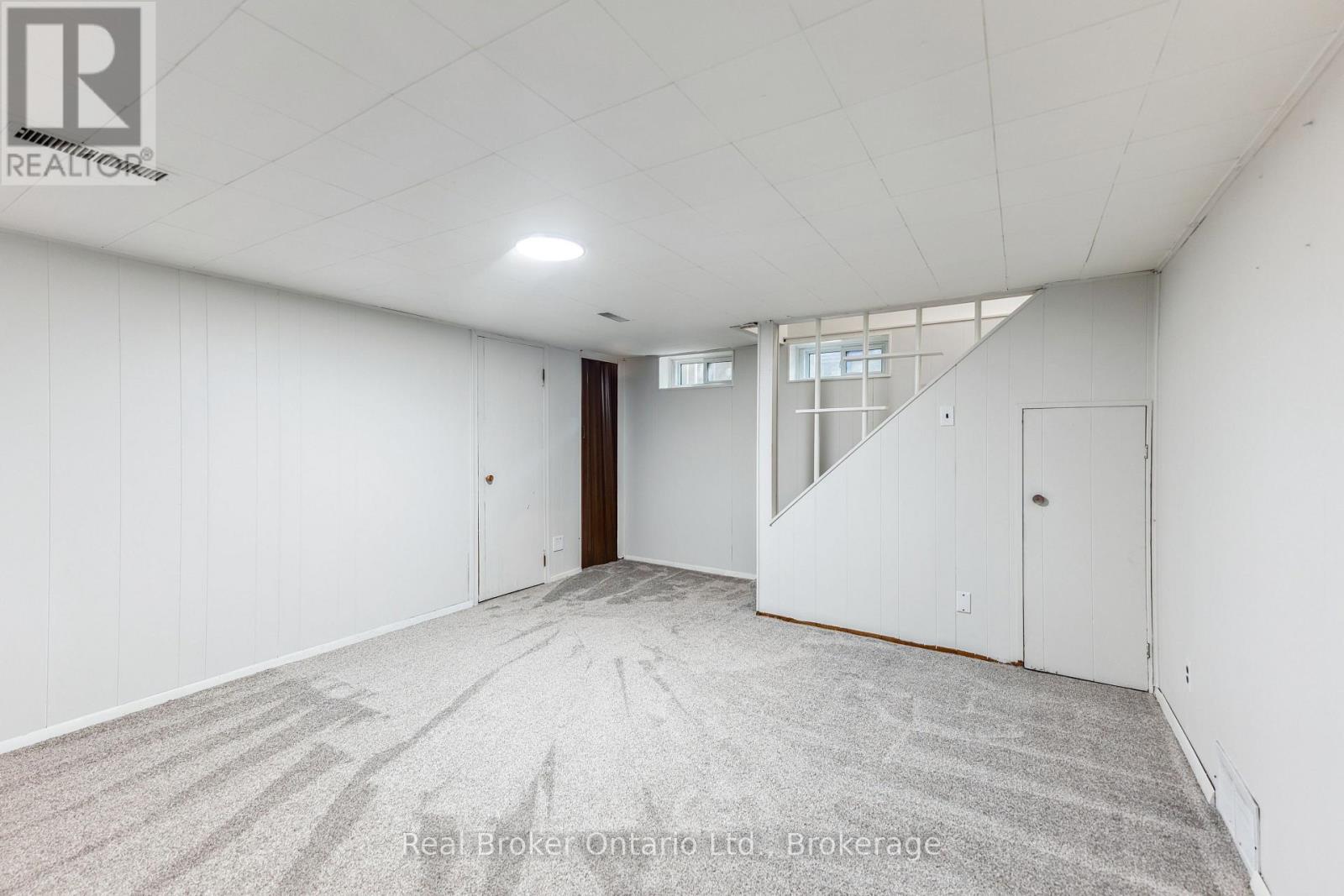 499 Krug Street, Kitchener, Ontario  N2B 1L2 - Photo 28 - X13101562