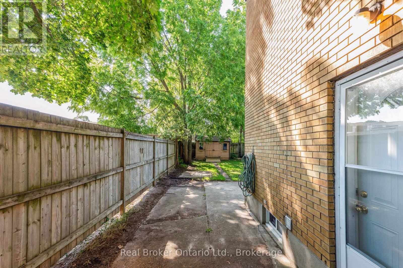 499 Krug Street, Kitchener, Ontario  N2B 1L2 - Photo 30 - X13101562