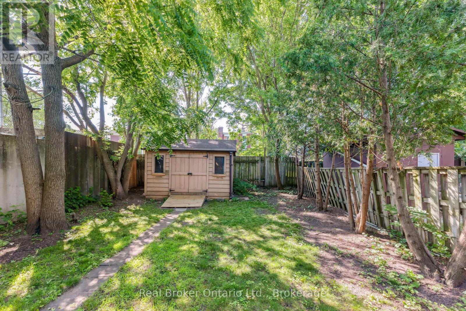499 Krug Street, Kitchener, Ontario  N2B 1L2 - Photo 32 - X13101562