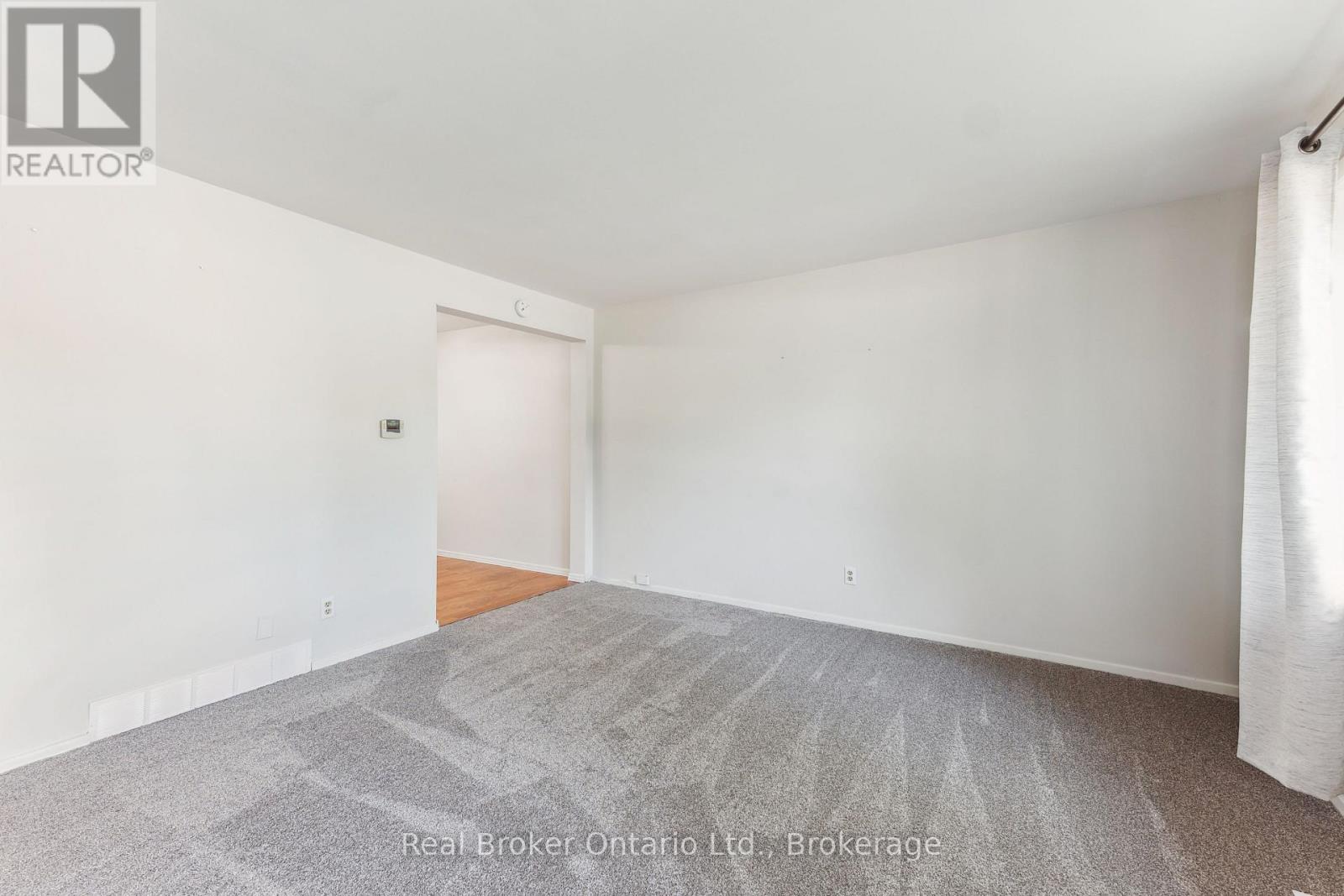499 Krug Street, Kitchener, Ontario  N2B 1L2 - Photo 8 - X13101562