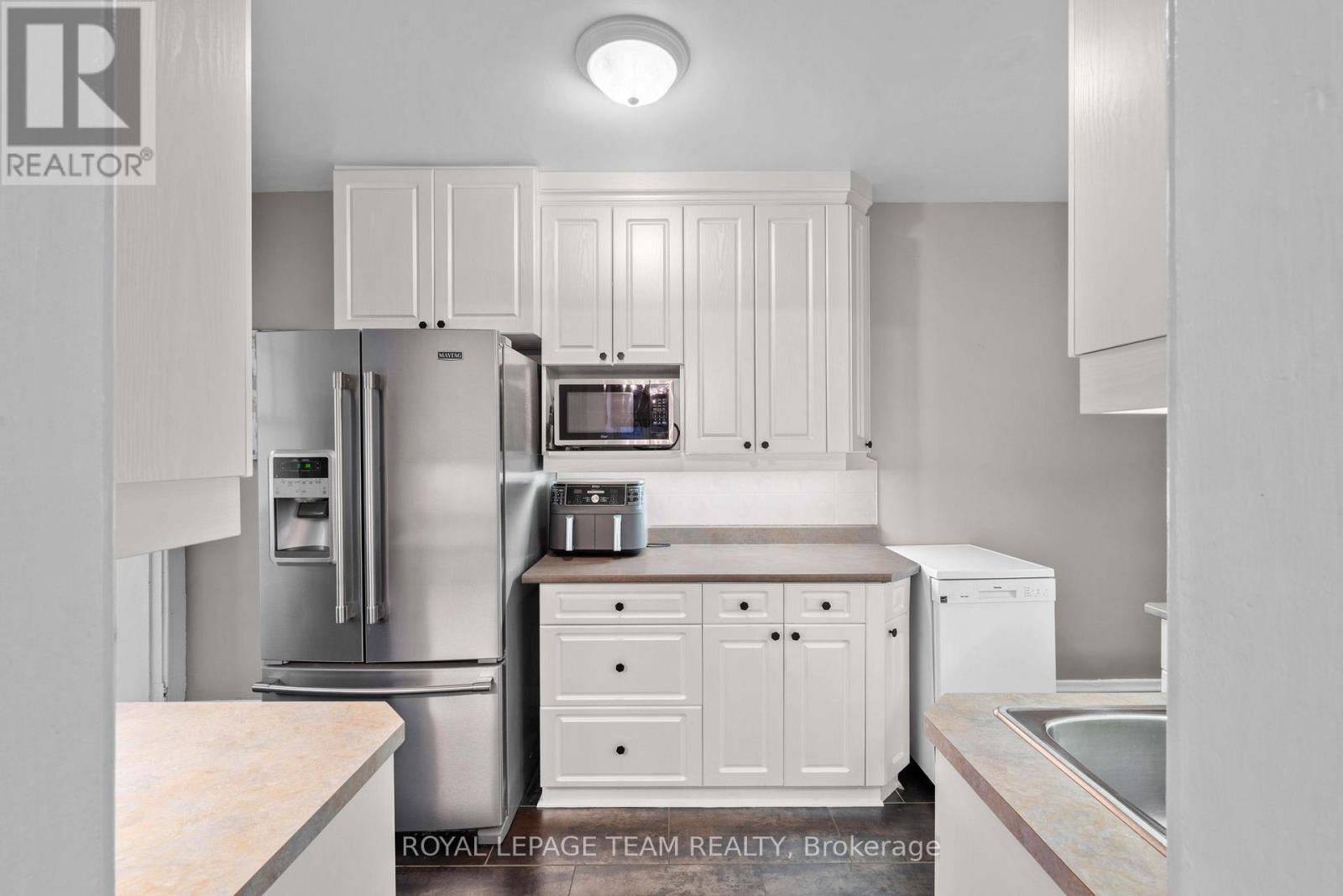 112 Fairmont Avenue, Ottawa, Ontario  K1Y 1X6 - Photo 11 - X13101150