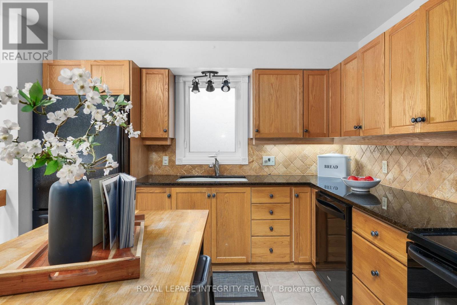 4 Hackett Street, Ottawa, Ontario  K1V 0P8 - Photo 13 - X13101228
