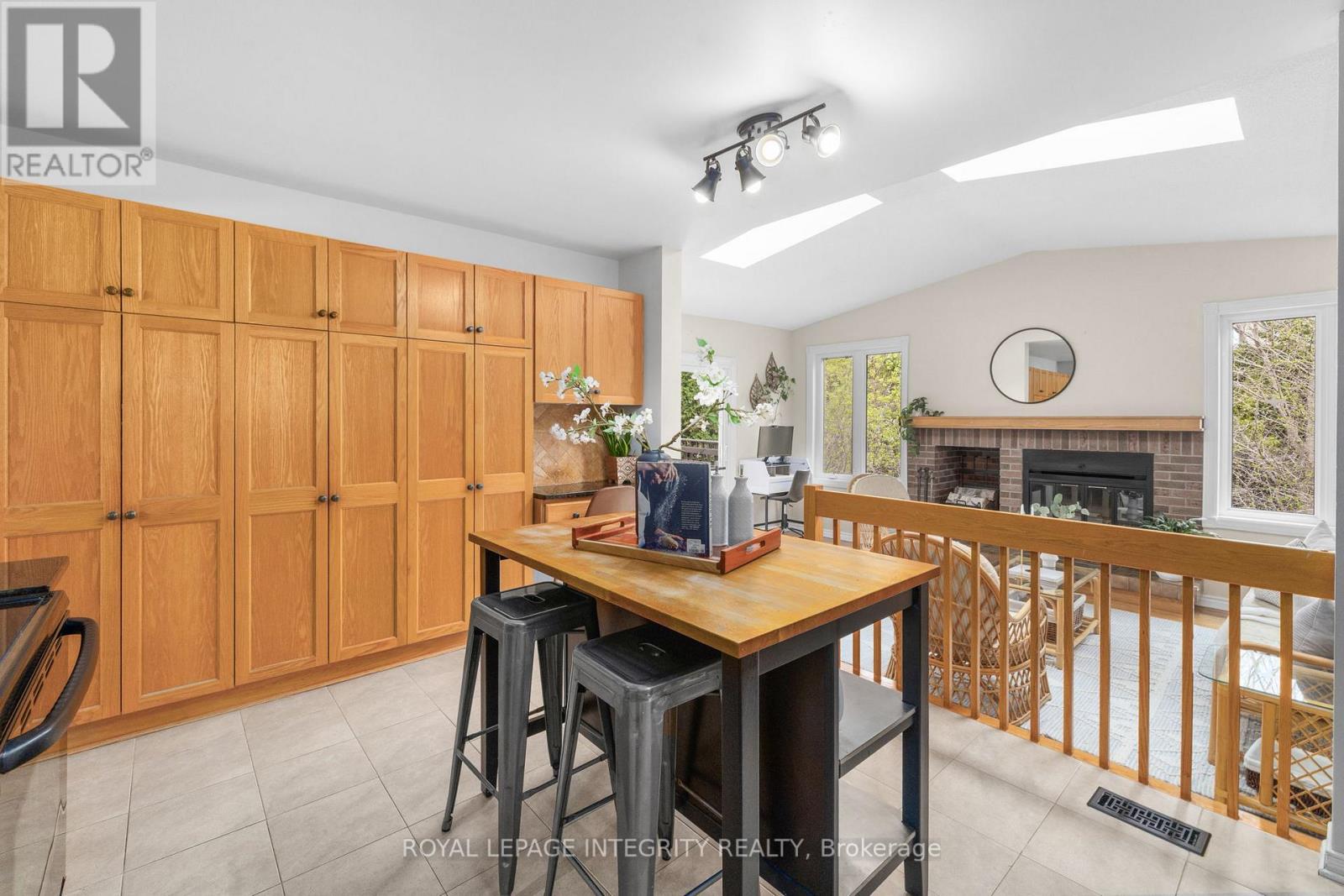 4 Hackett Street, Ottawa, Ontario  K1V 0P8 - Photo 15 - X13101228