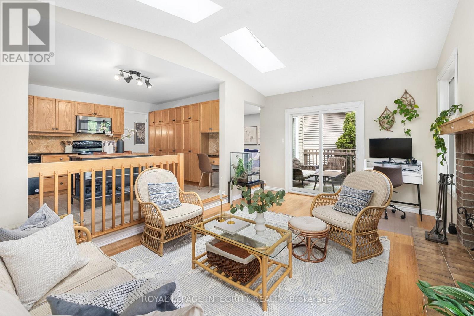 4 Hackett Street, Ottawa, Ontario  K1V 0P8 - Photo 18 - X13101228