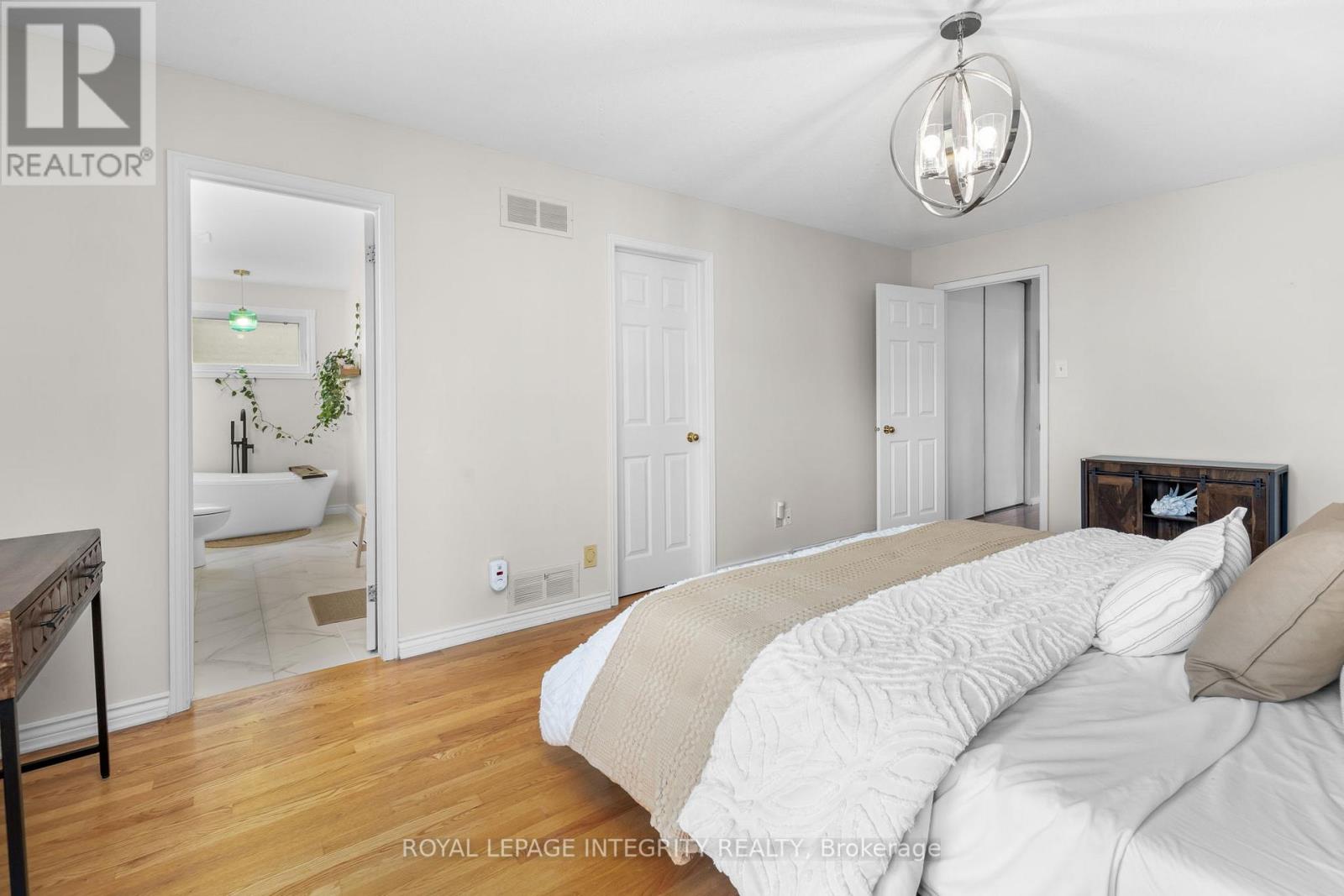 4 Hackett Street, Ottawa, Ontario  K1V 0P8 - Photo 31 - X13101228