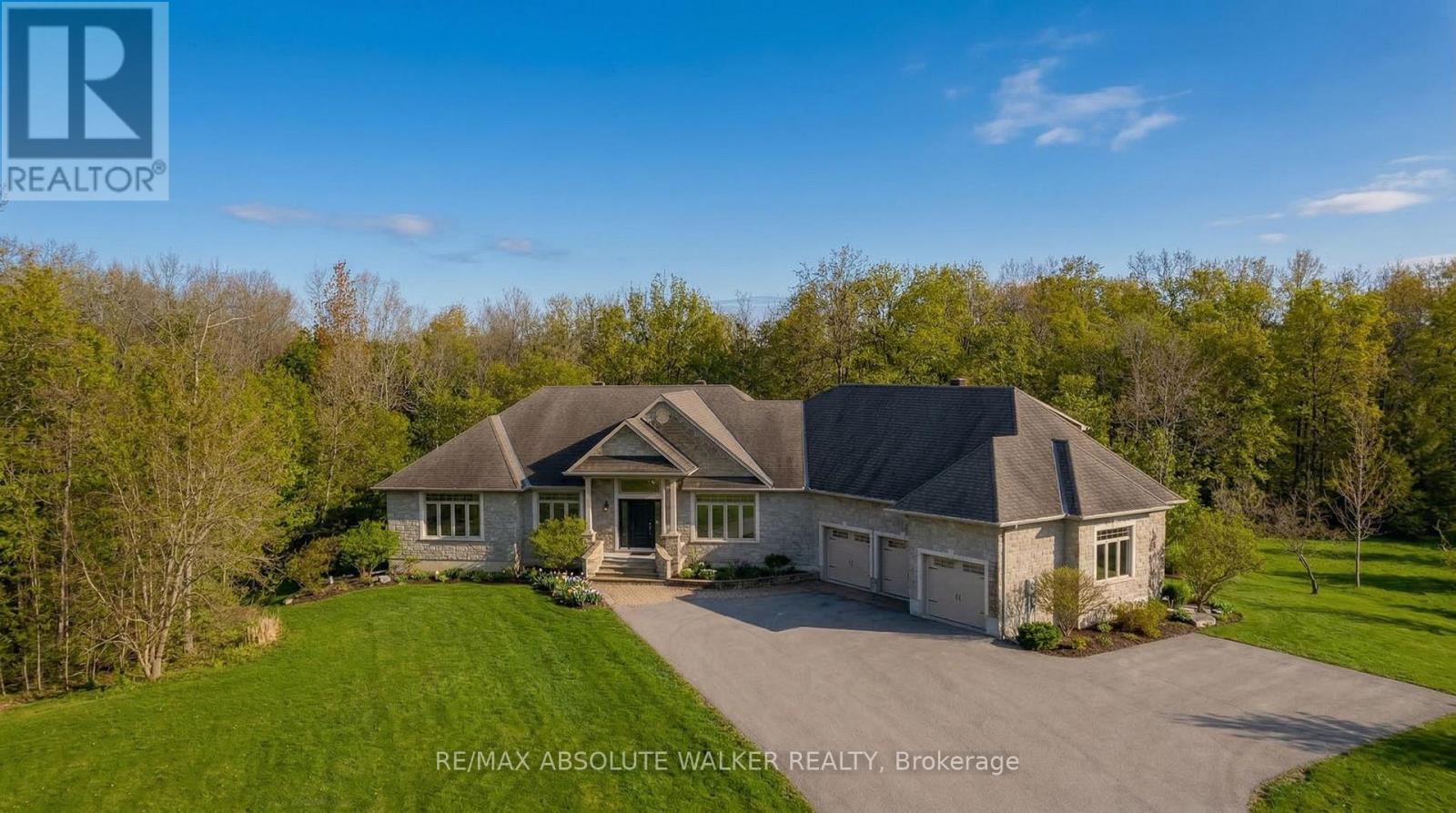 8134 ADAM BAKER WAY, Ottawa, Ontario