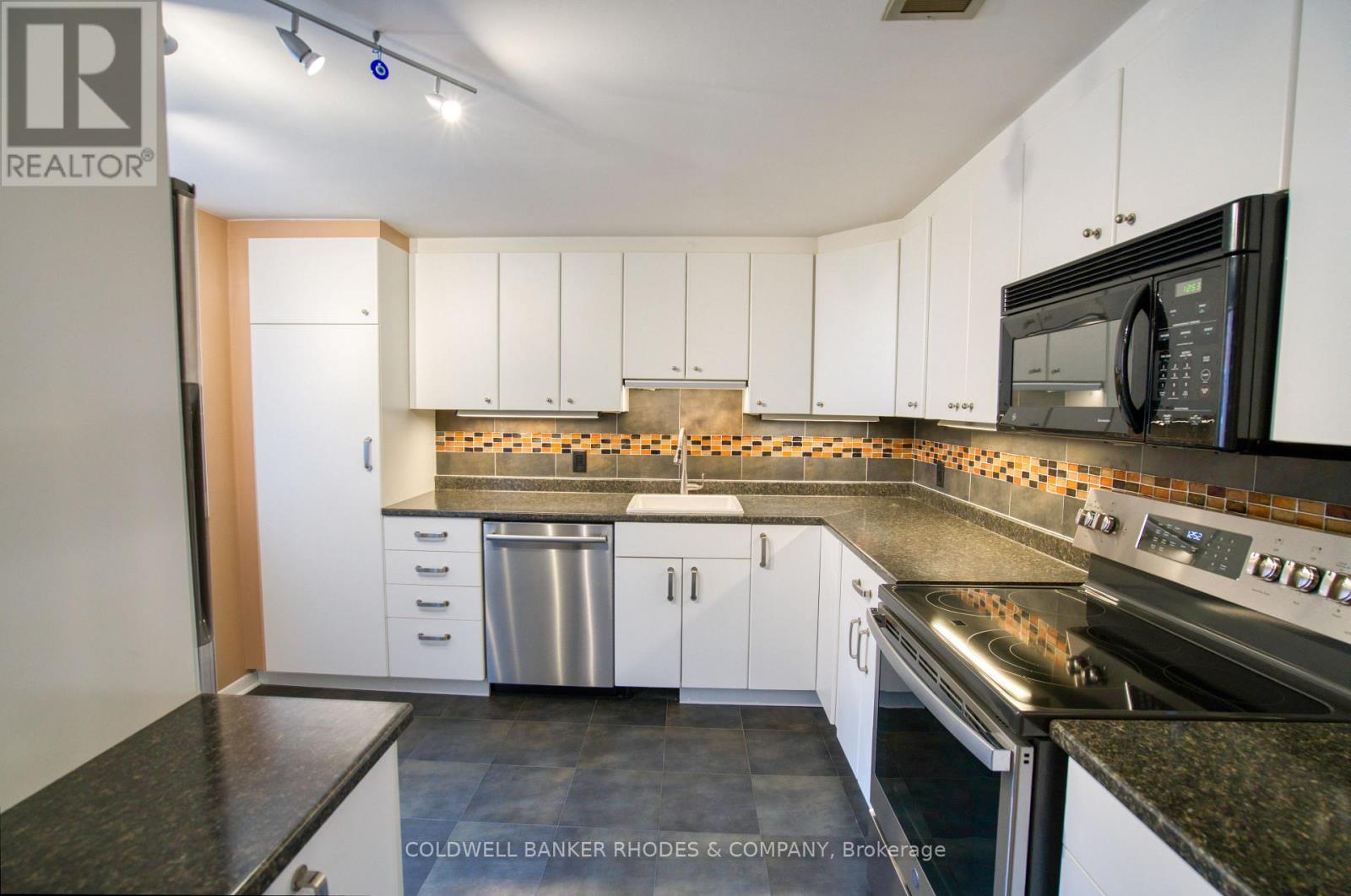 9 - 215 Mackay Street, Ottawa, Ontario  K1M 2B6 - Photo 7 - X13101282