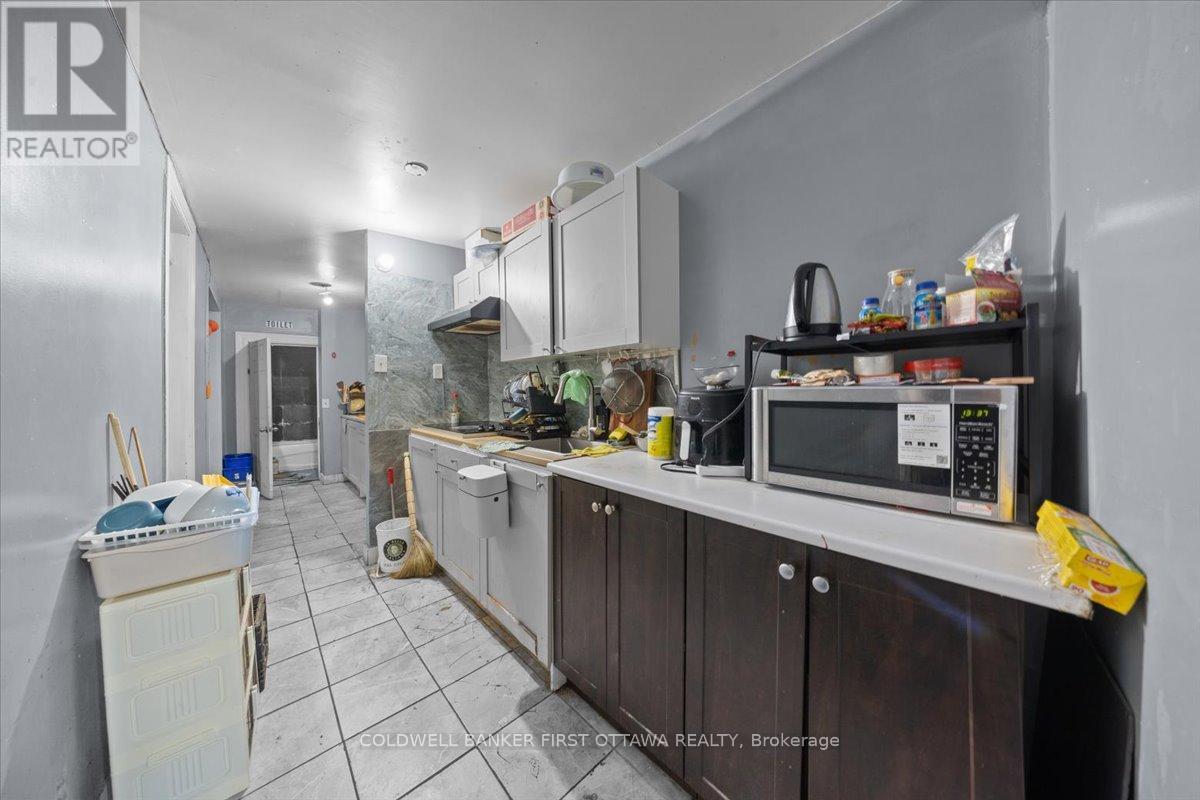 827 Somerset Street W, Ottawa, Ontario  K1R 6R4 - Photo 17 - X13101360