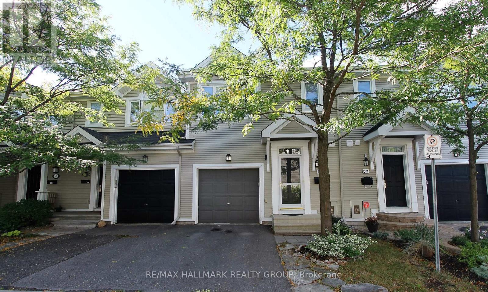 55 MAXTON PRIVATE, Ottawa, Ontario