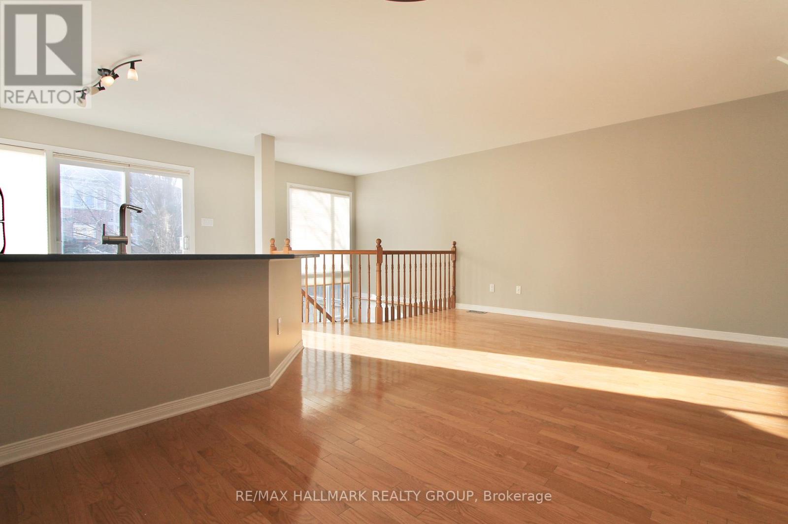 55 Maxton Private, Ottawa, Ontario  K1J 1J1 - Photo 6 - X13101376
