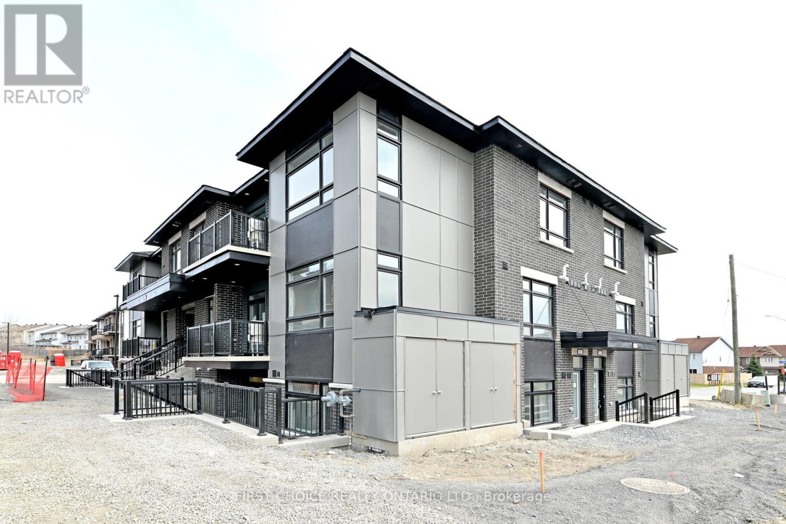 K - 410 Rolling Meadow Crescent, Ottawa, Ontario  K1W 0S1 - Photo 3 - X13101406