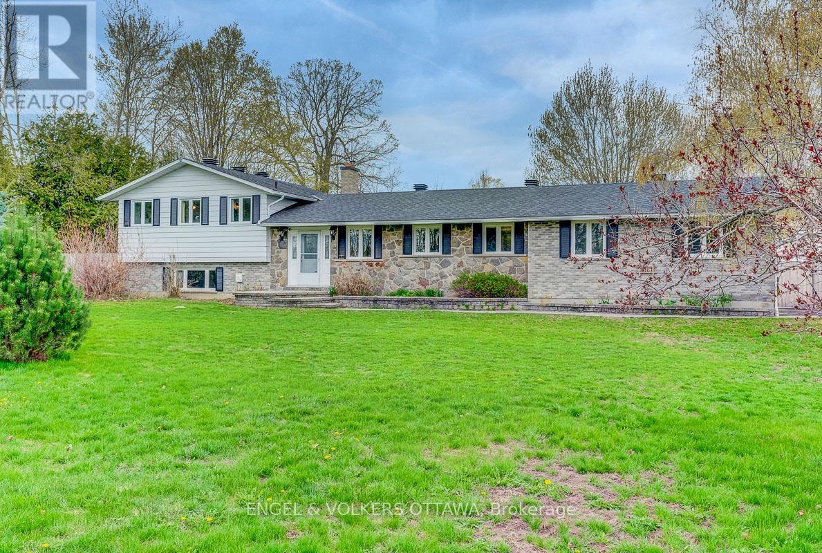 2963 ROGER STEVENS DRIVE E, Ottawa, Ontario