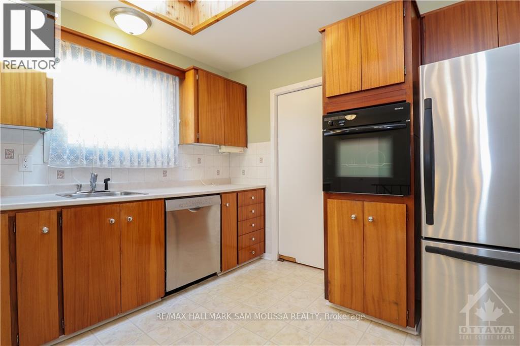 761 Garner Avenue, Ottawa, Ontario  K1V 6M5 - Photo 10 - X13101532
