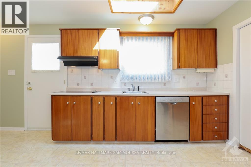 761 Garner Avenue, Ottawa, Ontario  K1V 6M5 - Photo 11 - X13101532