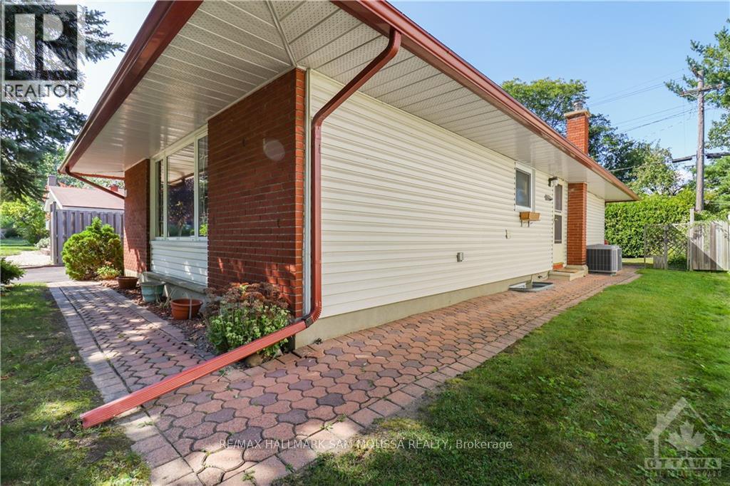 761 Garner Avenue, Ottawa, Ontario  K1V 6M5 - Photo 4 - X13101532