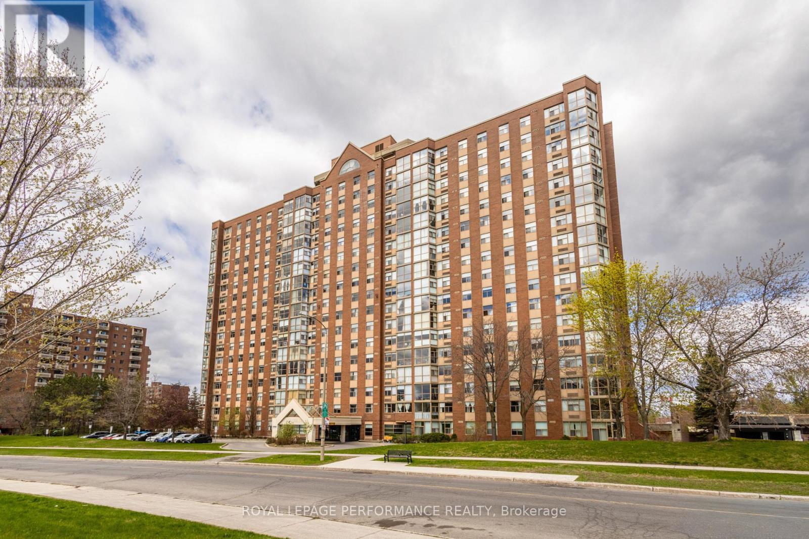 1606 - 2760 CAROUSEL CRESCENT, Ottawa, Ontario