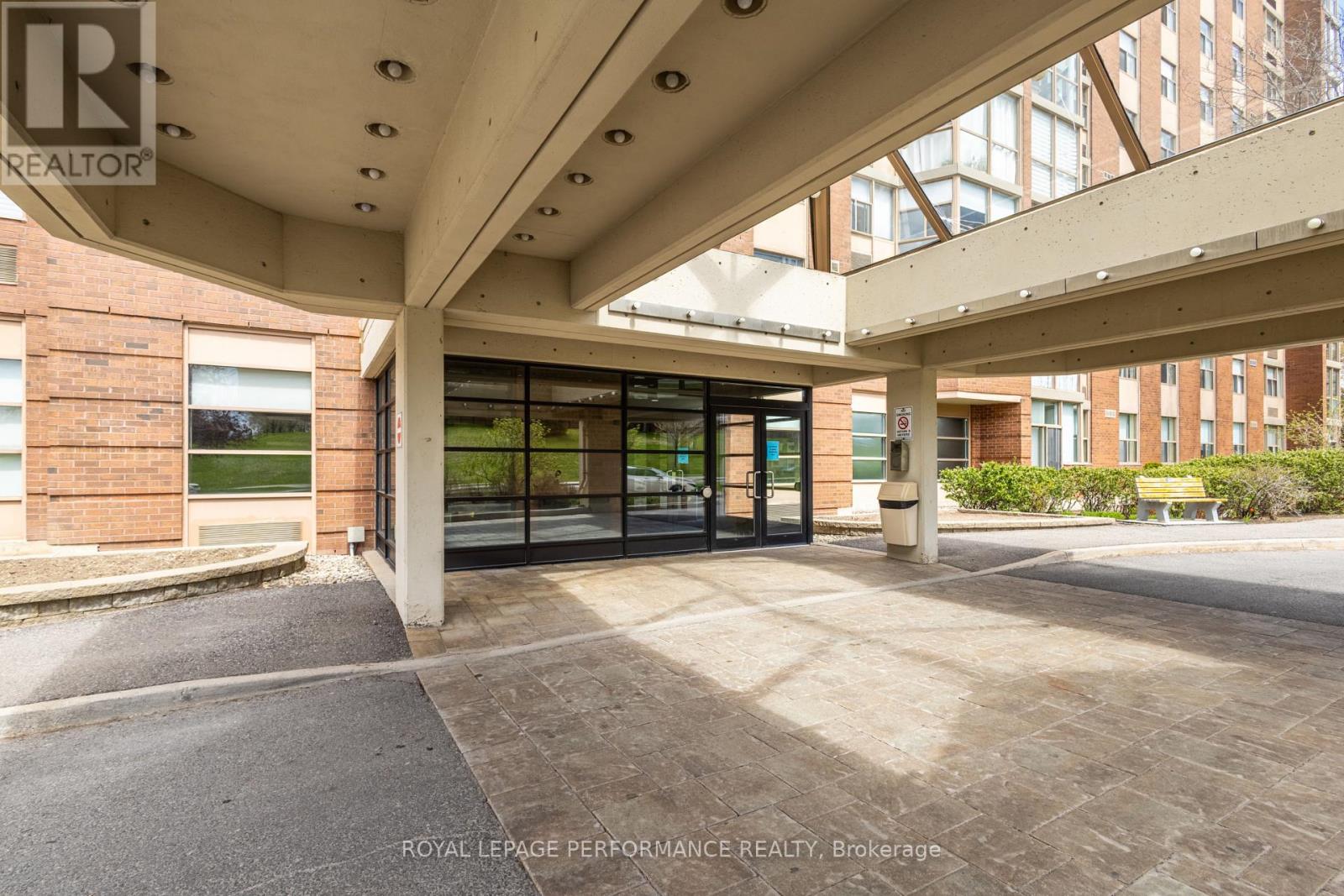 1606 - 2760 Carousel Crescent, Ottawa, Ontario  K1T 2N4 - Photo 3 - X13101564