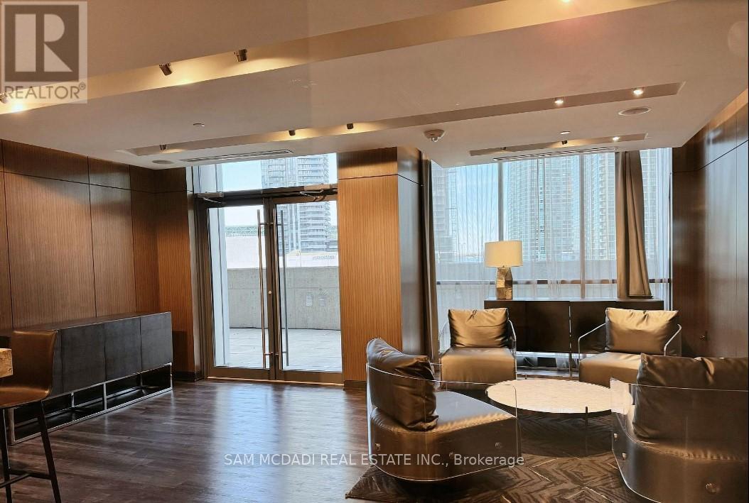 2407 - 1 The Esplanade Drive, Toronto, Ontario  M5E 0A8 - Photo 4 - C13101218