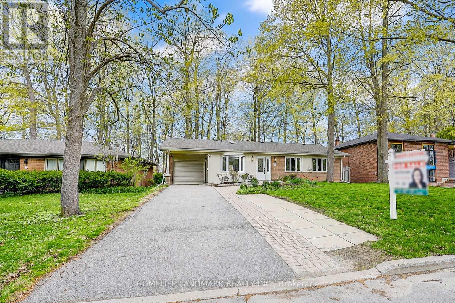 39 SAGEBRUSH LANE, Toronto, Ontario