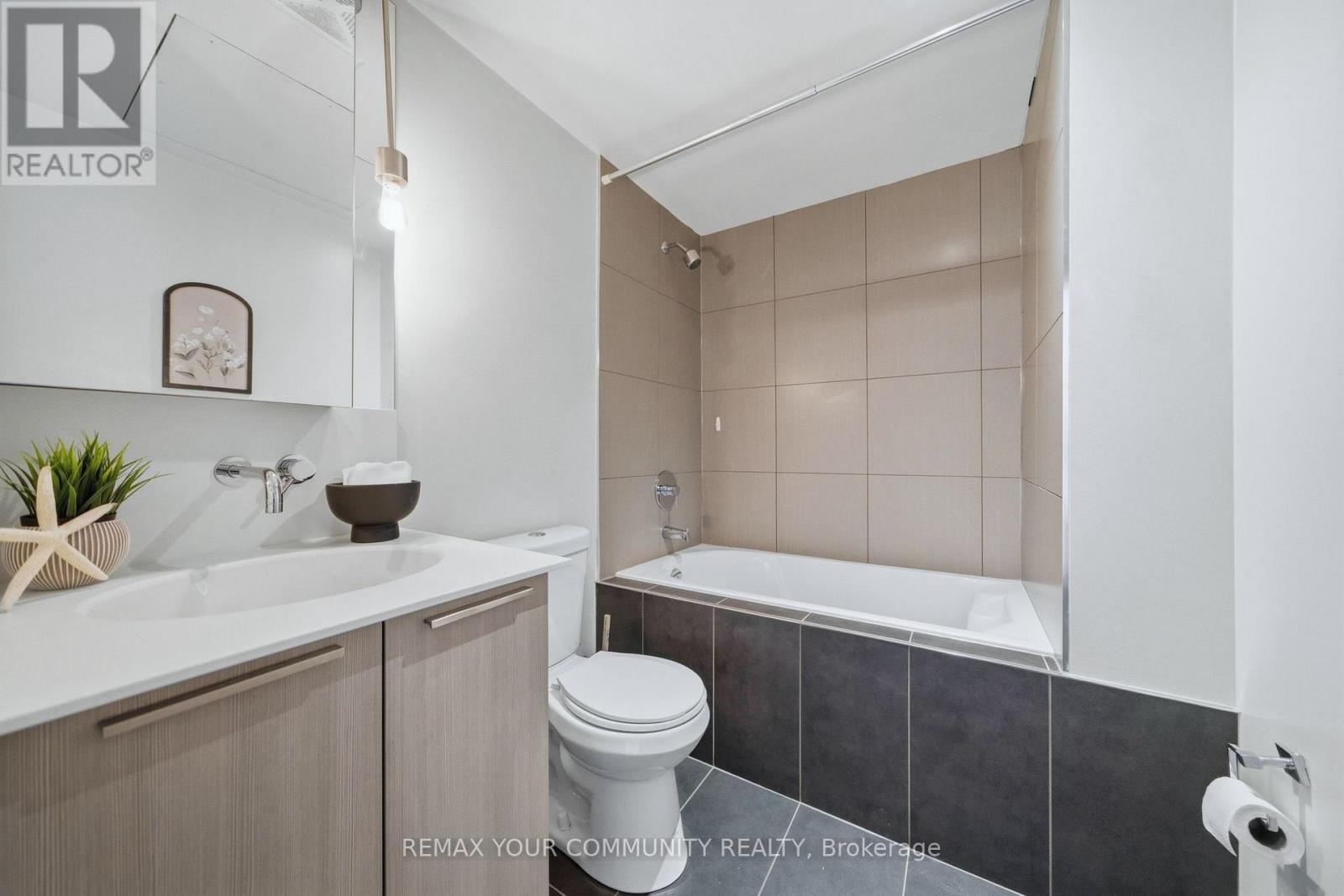 1307 - 95 Bathurst Street, Toronto, Ontario  M5V 0H7 - Photo 16 - C13101394