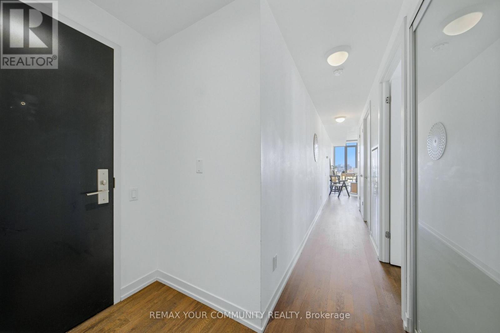 1307 - 95 Bathurst Street, Toronto, Ontario  M5V 0H7 - Photo 2 - C13101394