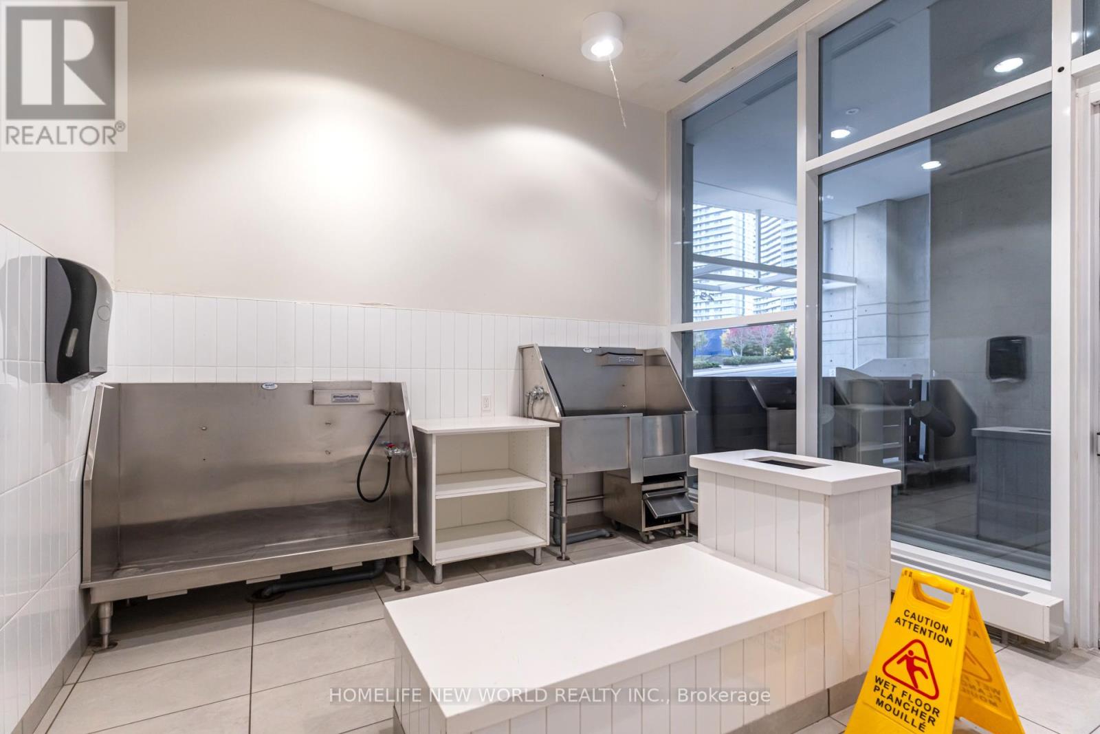 Th2 - 19 Singer Court, Toronto, Ontario  M2K 0B2 - Photo 30 - C13101586