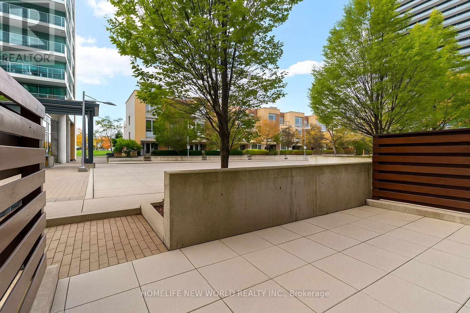 Th2 - 19 Singer Court, Toronto, Ontario  M2K 0B2 - Photo 5 - C13101586