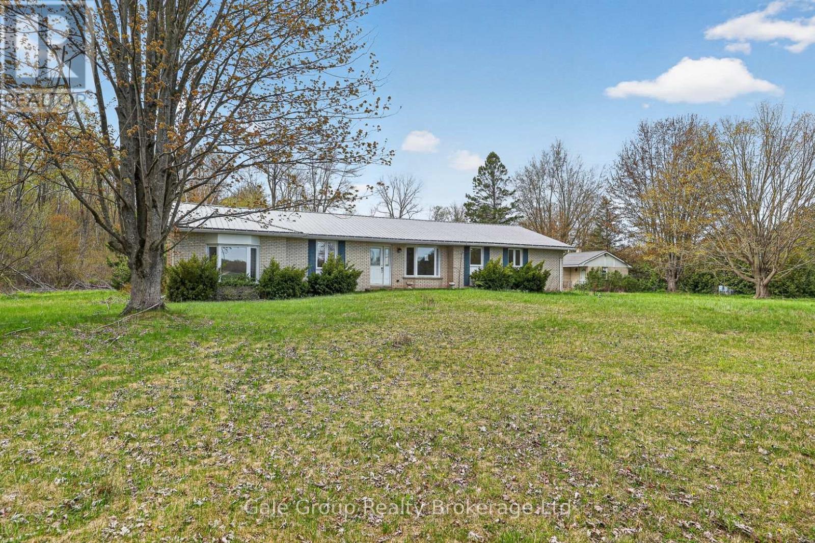 45227 Dexter Line, Central Elgin, Ontario  N0L 2H0 - Photo 2 - X13101308